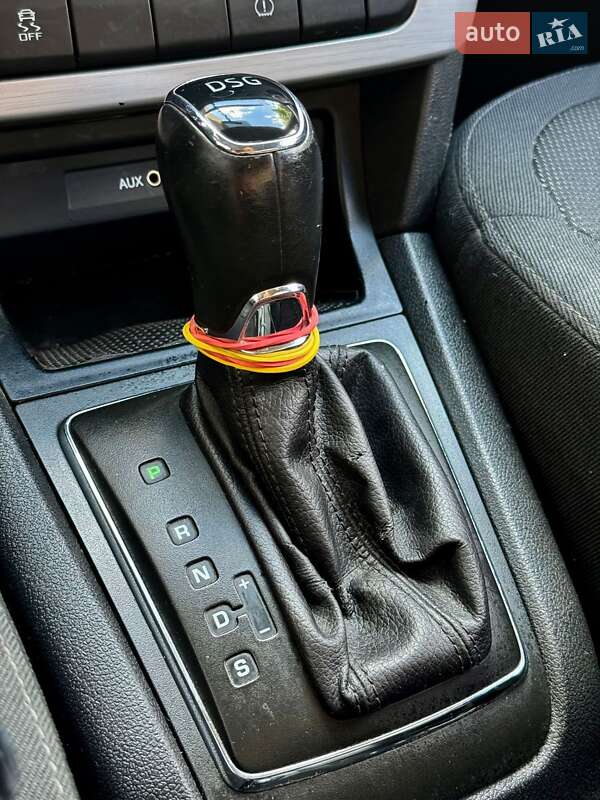 Позашляховик / Кросовер Skoda Yeti 2015 в Ужгороді фото 14 Позашляховик / Кросовер Skoda Yeti 2015 в Ужгороді