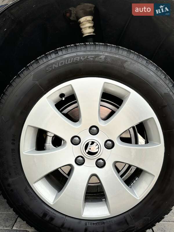 Внедорожник / Кроссовер Skoda Yeti 2014 в Звягеле