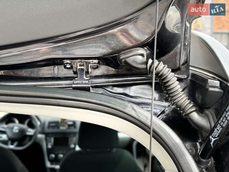 Внедорожник / Кроссовер Skoda Yeti 2014 в Звягеле