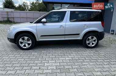 Внедорожник / Кроссовер Skoda Yeti 2013 в 