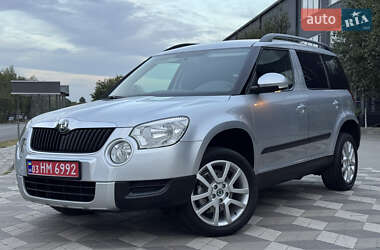 Внедорожник / Кроссовер Skoda Yeti 2010 в 