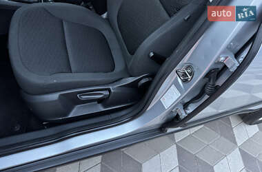 Внедорожник / Кроссовер Skoda Yeti 2010 в 