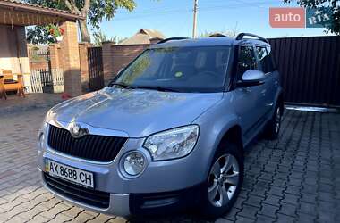 Внедорожник / Кроссовер Skoda Yeti 2009 в Краснограде