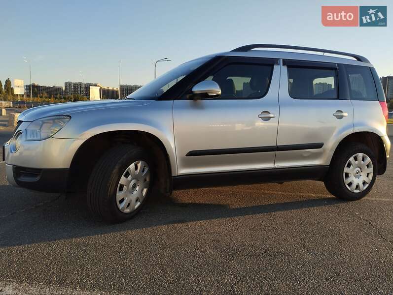 Внедорожник / Кроссовер Skoda Yeti 2012 в Киеве