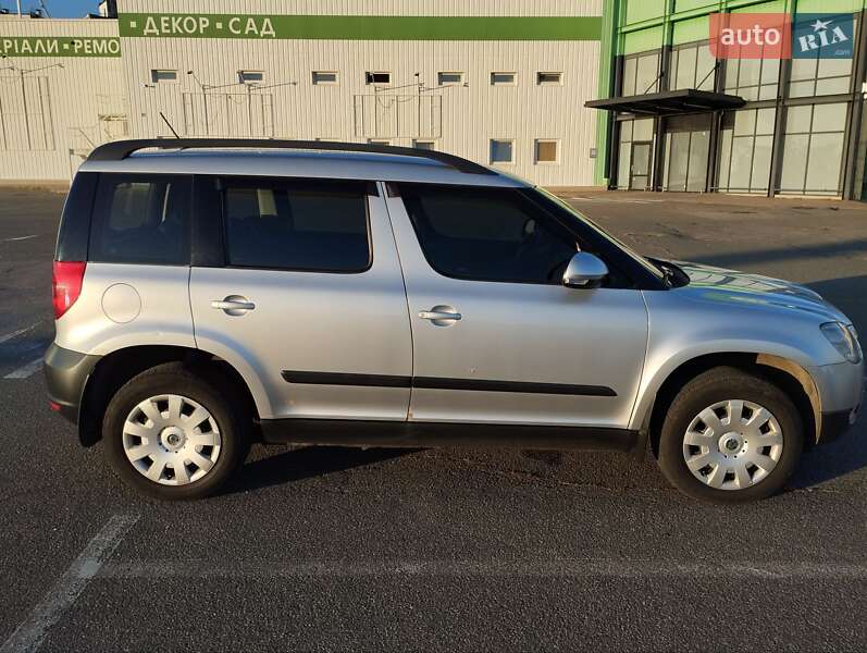 Внедорожник / Кроссовер Skoda Yeti 2012 в Киеве