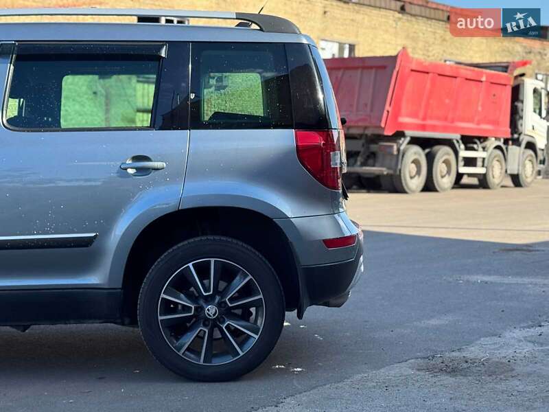 Внедорожник / Кроссовер Skoda Yeti 2017 в Киеве