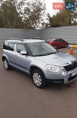 Внедорожник / Кроссовер Skoda Yeti 2012 в Ирпене