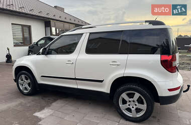 Внедорожник / Кроссовер Skoda Yeti 2017 в 