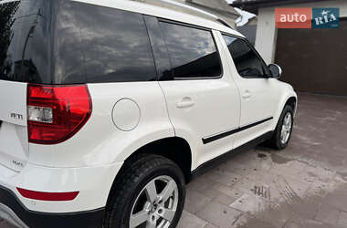 Внедорожник / Кроссовер Skoda Yeti 2017 в 