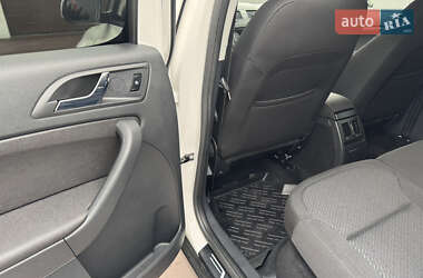 Внедорожник / Кроссовер Skoda Yeti 2017 в 