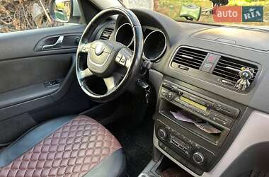 Внедорожник / Кроссовер Skoda Yeti 2011 в 