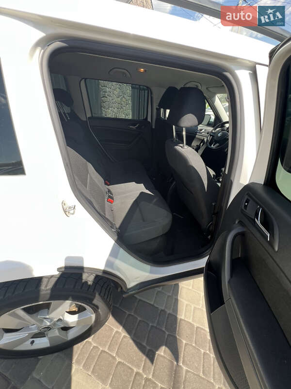 Внедорожник / Кроссовер Skoda Yeti 2013 в Николаеве