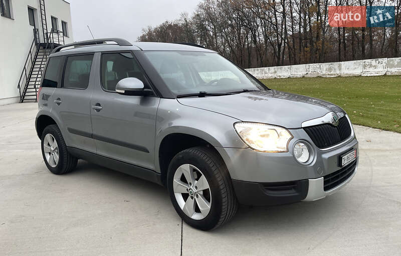 Внедорожник / Кроссовер Skoda Yeti 2011 в Луцке