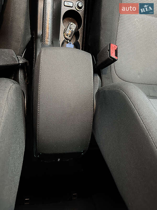 Внедорожник / Кроссовер Skoda Yeti 2011 в Луцке