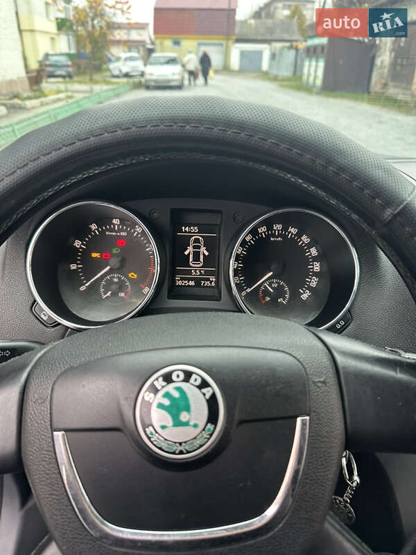 Внедорожник / Кроссовер Skoda Yeti 2013 в Звягеле