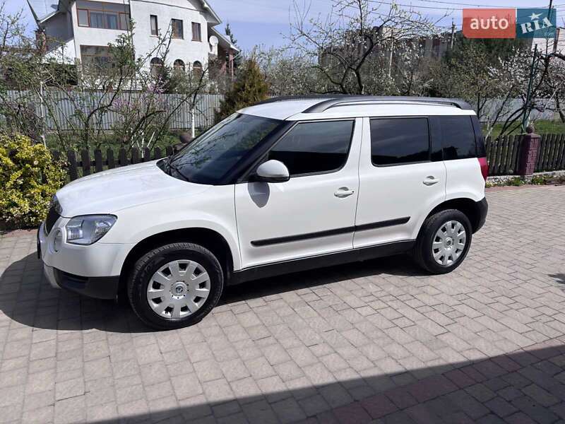 Позашляховик / Кросовер Skoda Yeti 2013 в Львові