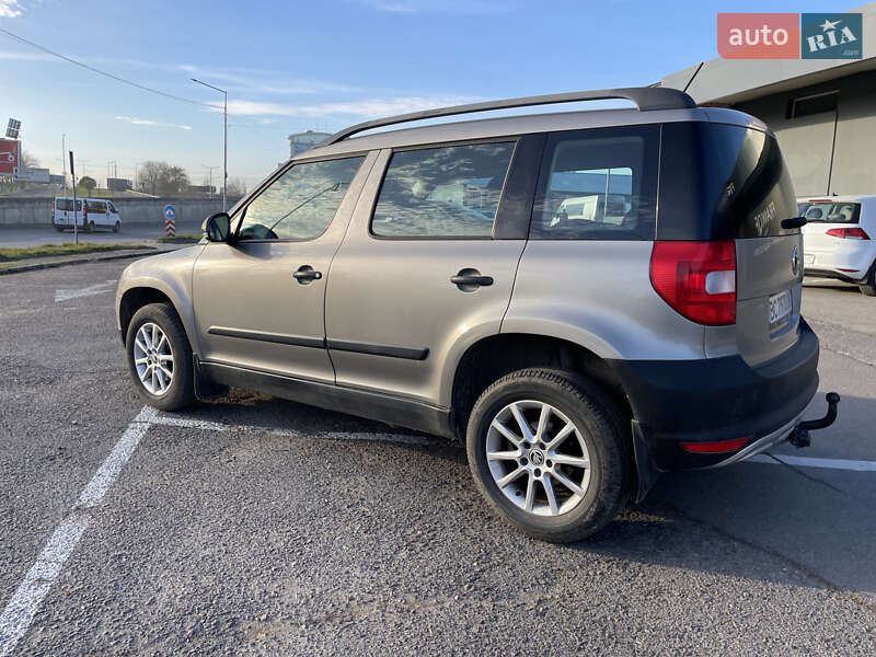 Позашляховик / Кросовер Skoda Yeti 2010 в Львові