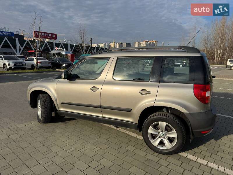 Внедорожник / Кроссовер Skoda Yeti 2009 в Хмельницком