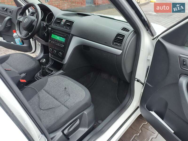 Внедорожник / Кроссовер Skoda Yeti 2014 в Луцке