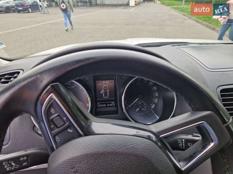 Внедорожник / Кроссовер Skoda Yeti 2014 в Самборе