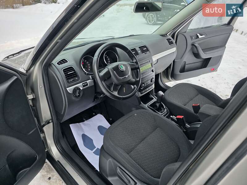 Позашляховик / Кросовер Skoda Yeti 2012 в Хмельницькому