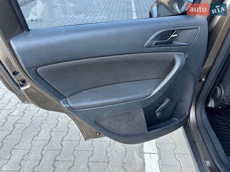 Внедорожник / Кроссовер Skoda Yeti 2012 в Киеве