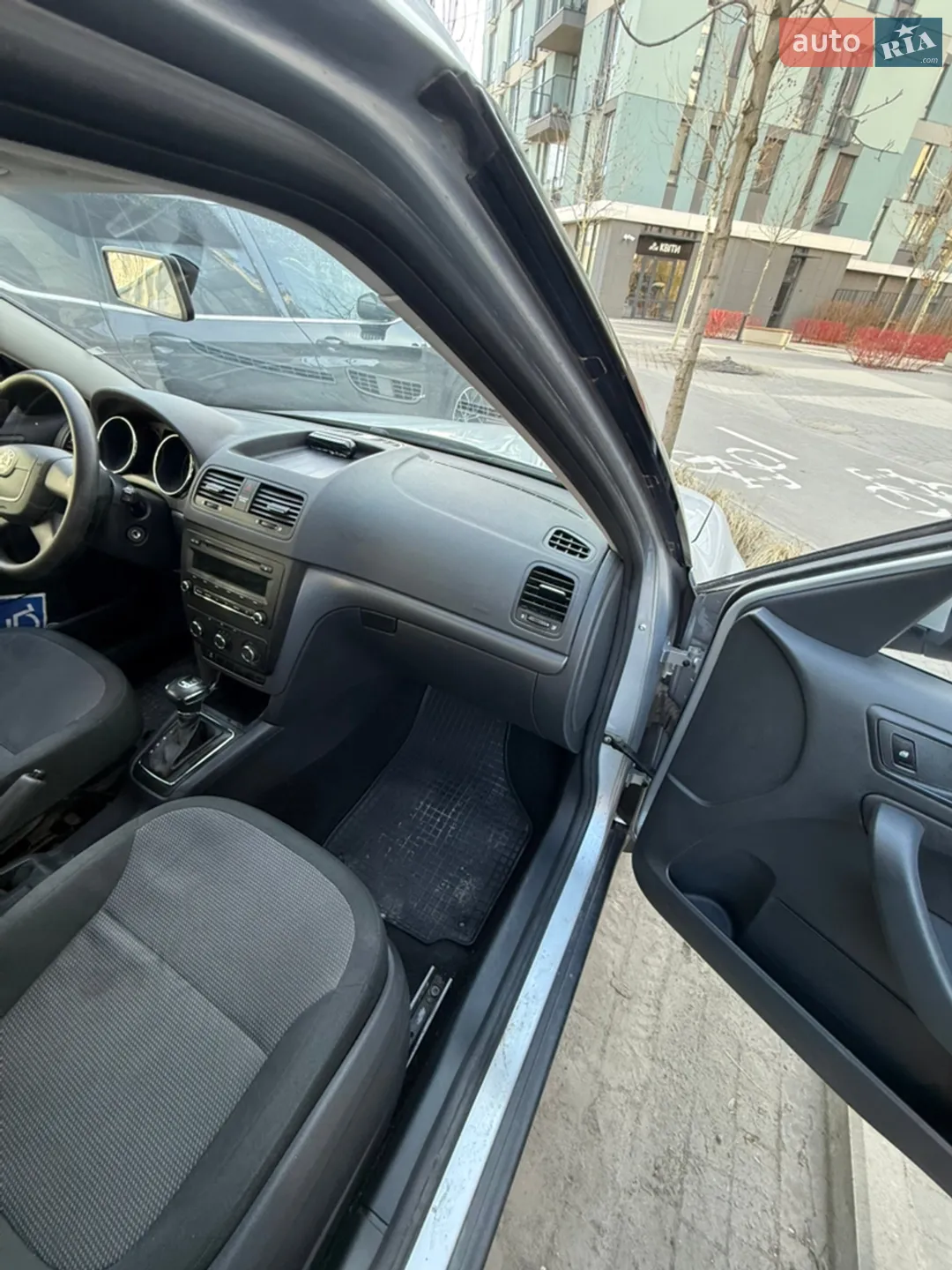 2012 Skoda Yeti - мініатюра 12