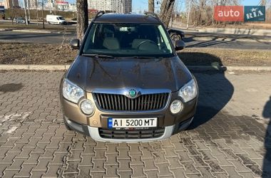 Позашляховик / Кросовер Skoda Yeti 2012 в Києві