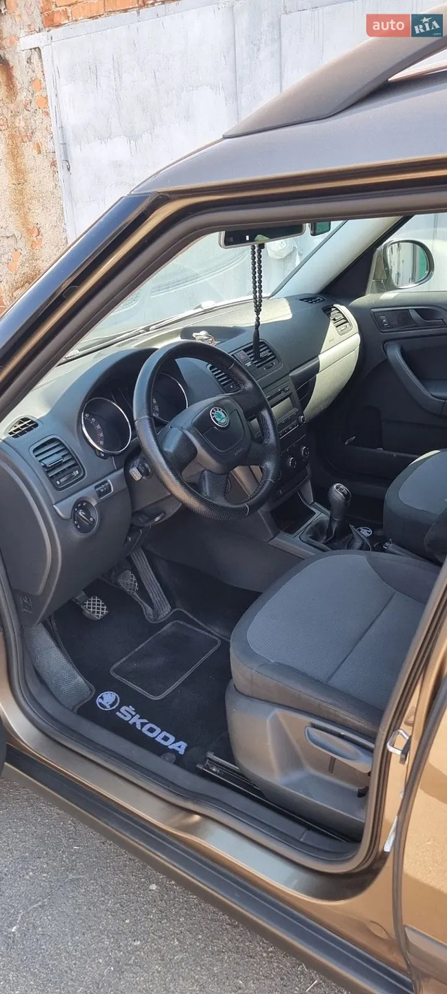 2010 Skoda Yeti - мініатюра 15