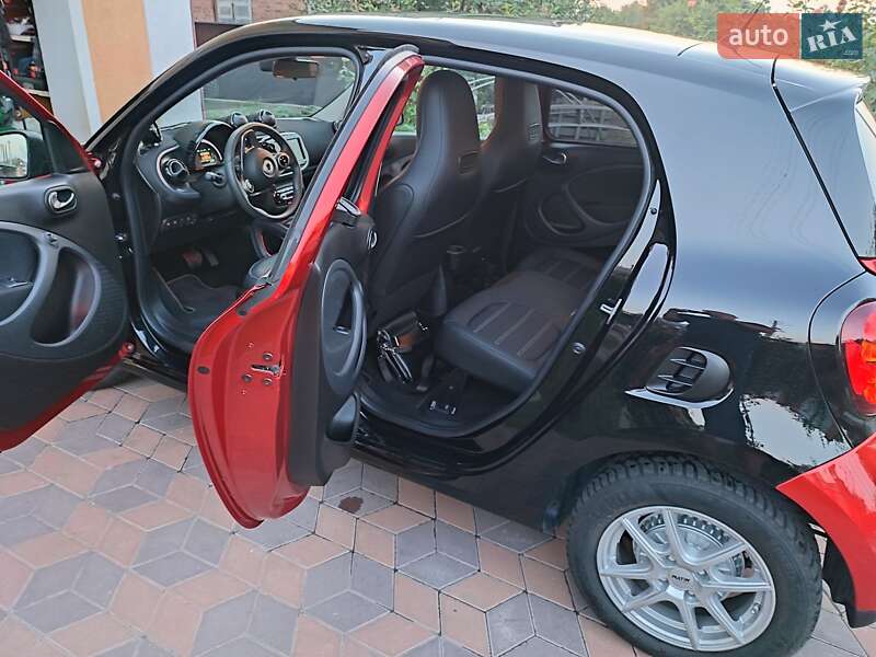 Хетчбек Smart EQ Forfour 2018 в Яготині