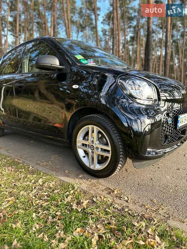 Хэтчбек Smart EQ Forfour 2021 в Киеве