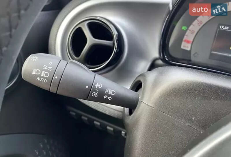 Хэтчбек Smart EQ Forfour 2018 в Киеве