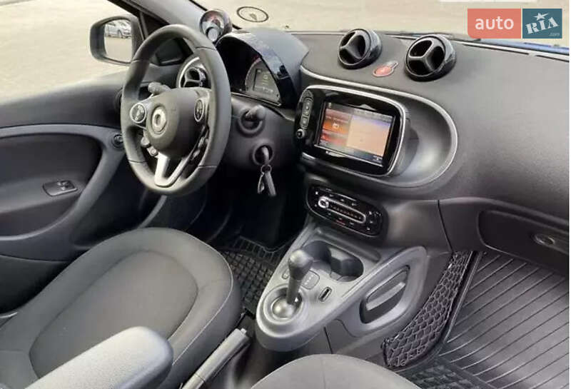 Хэтчбек Smart EQ Forfour 2018 в Киеве