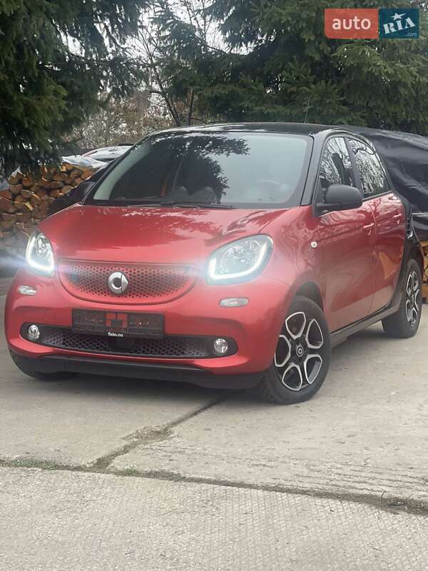 Хетчбек Smart EQ Forfour 2019 в 