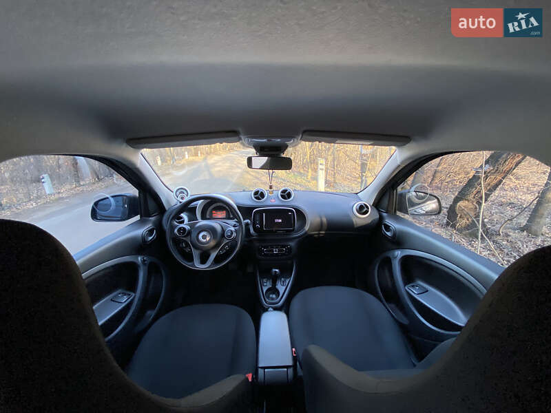 Хэтчбек Smart EQ Forfour 2020 в Киеве