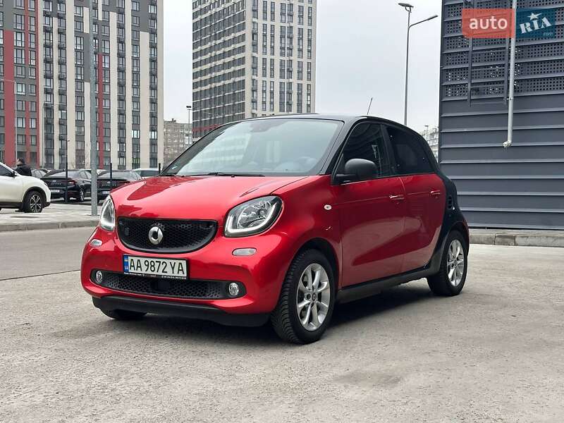 Хэтчбек Smart EQ Forfour 2019 в Киеве