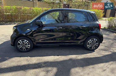 Хэтчбек Smart EQ Forfour 2021 в 