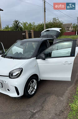 Хэтчбек Smart EQ Forfour 2021 в 