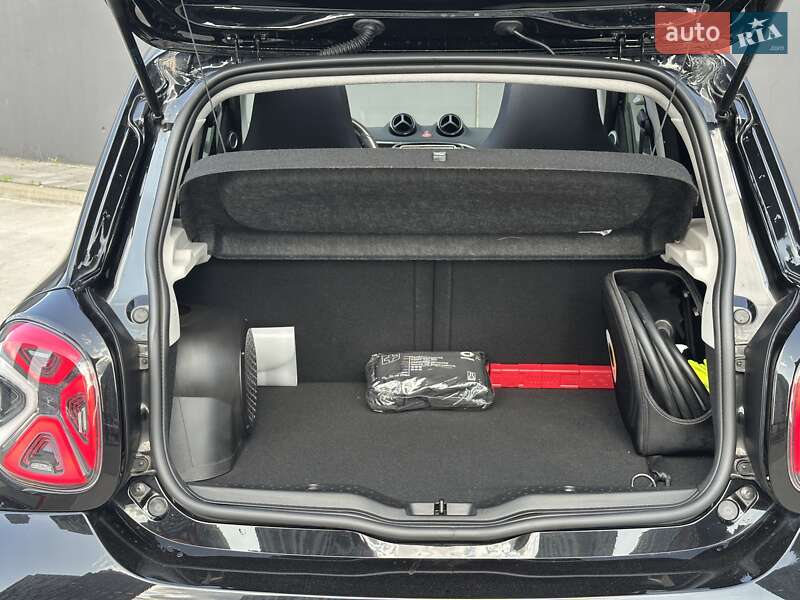 Хэтчбек Smart EQ Forfour 2021 в Киеве