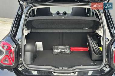 Хэтчбек Smart EQ Forfour 2021 в 