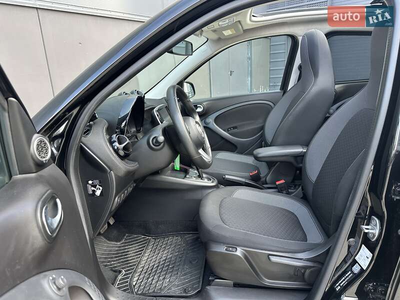 Хэтчбек Smart EQ Forfour 2021 в Киеве