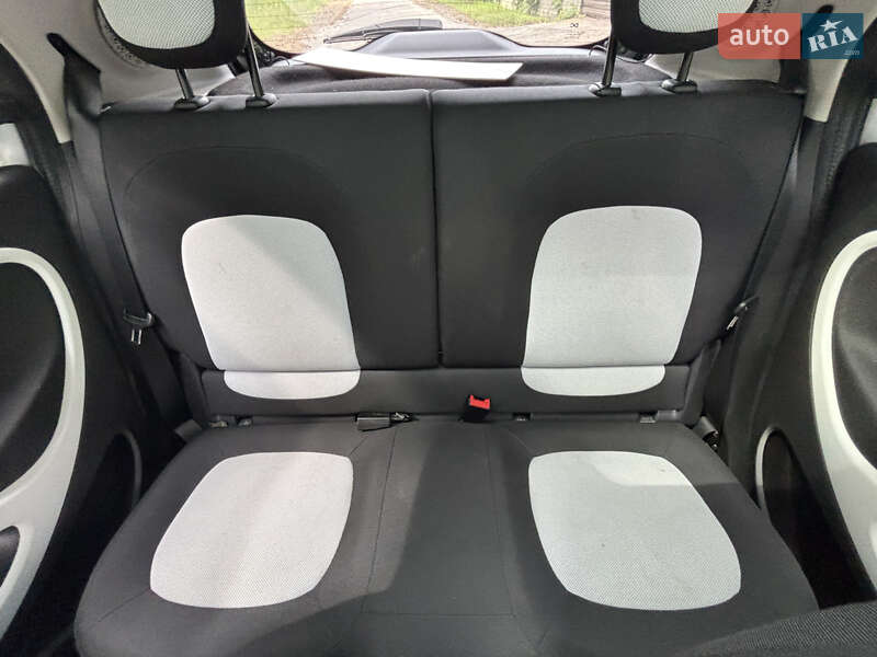 Хэтчбек Smart EQ Forfour 2020 в Киеве