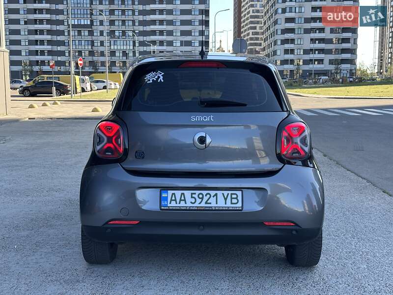 Хэтчбек Smart EQ Forfour 2020 в Киеве