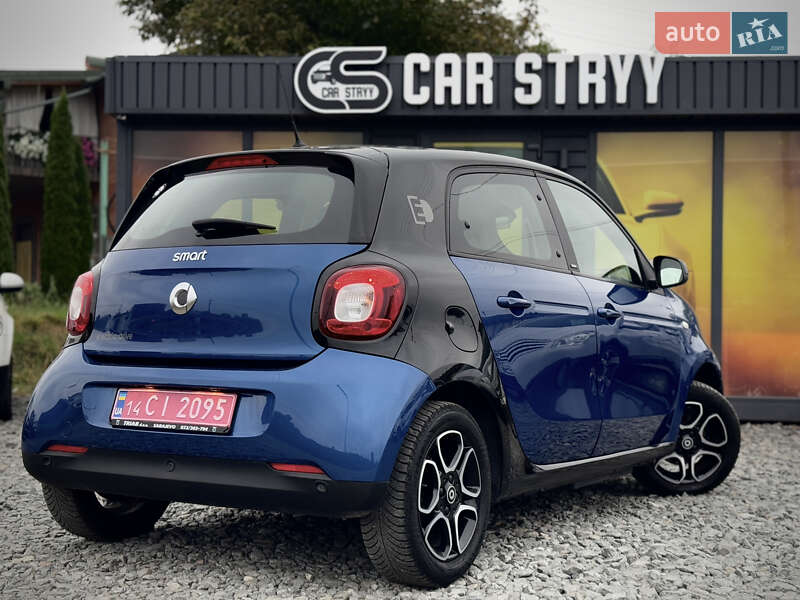 Хетчбек Smart EQ Forfour 2017 в Стрию