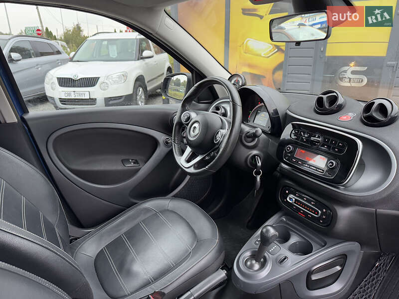 Хетчбек Smart EQ Forfour 2017 в Стрию