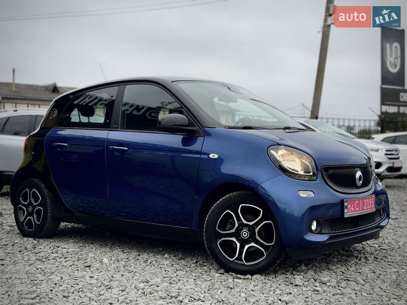 Хетчбек Smart EQ Forfour 2017 в Стрию