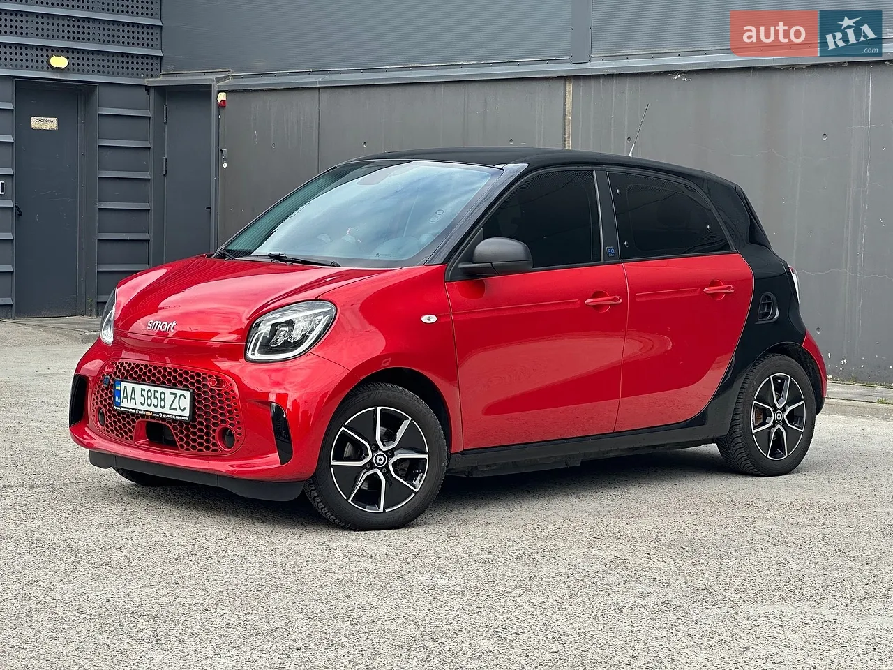 2019 Smart Fortwo - мініатюра 32