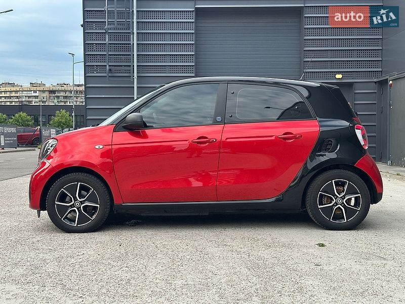 Хетчбек Smart EQ Forfour 2021 в Києві фото 14 Хетчбек Smart EQ Forfour 2021 в Києві