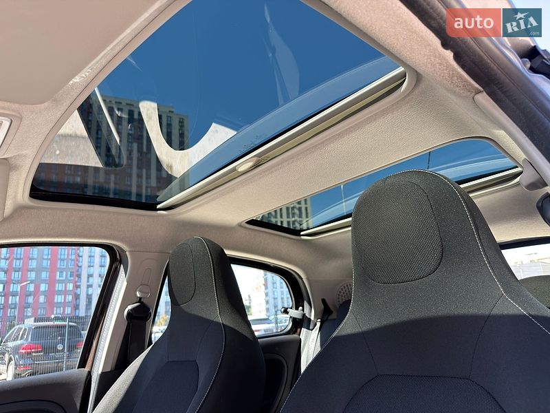 Хэтчбек Smart EQ Forfour 2019 в Киеве