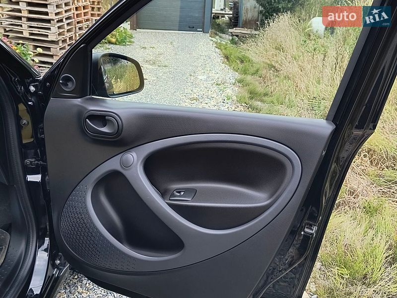 Хетчбек Smart EQ Forfour 2020 в Івано-Франківську
